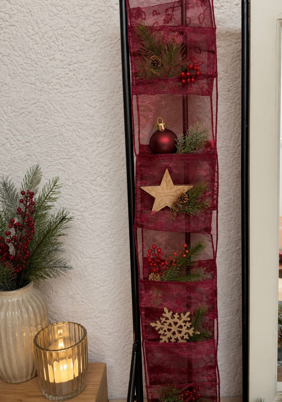 Band mit 10 Taschen Organza bordo 2 m